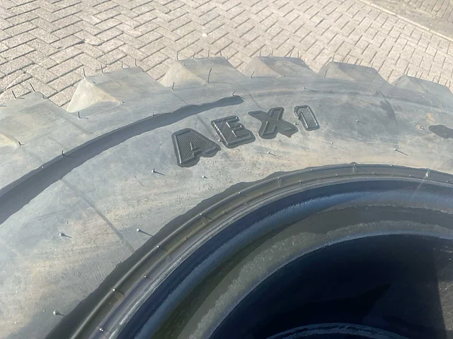 2025 aeolus aex1 kraan banden (4x) - afbeelding 5 van  8