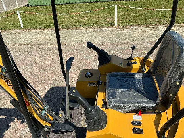 2025 agt industrial h15kp minigraafmachine - afbeelding 6 van  17