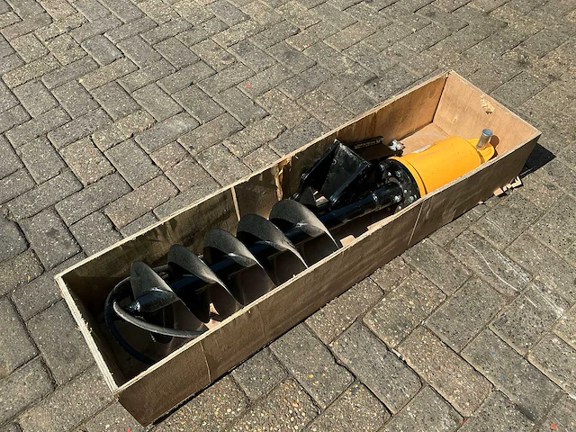 2025 auger kv-200 grondboor - afbeelding 1 van  5