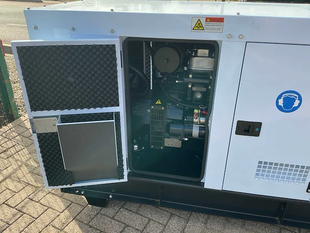2025 bauer gfs-24 stroomgenerator - afbeelding 4 van  17