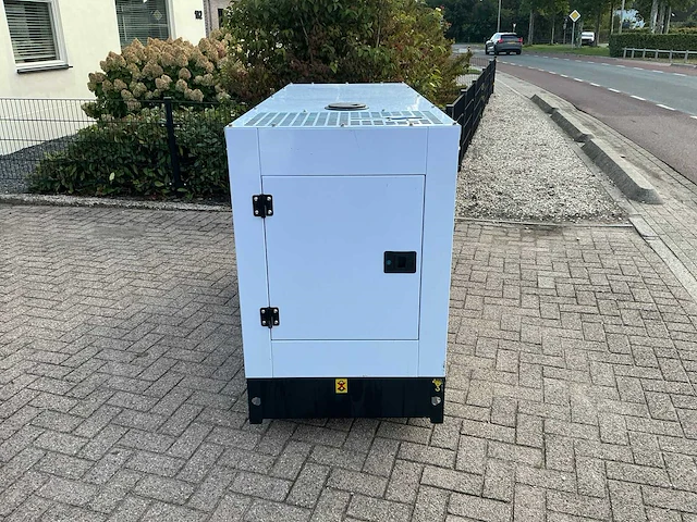 2025 bauer gfs-24 stroomgenerator - afbeelding 13 van  17