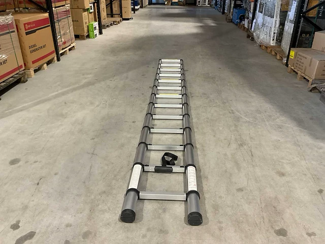 2025 bovak aluminium telescoopladder up380n - afbeelding 6 van  39