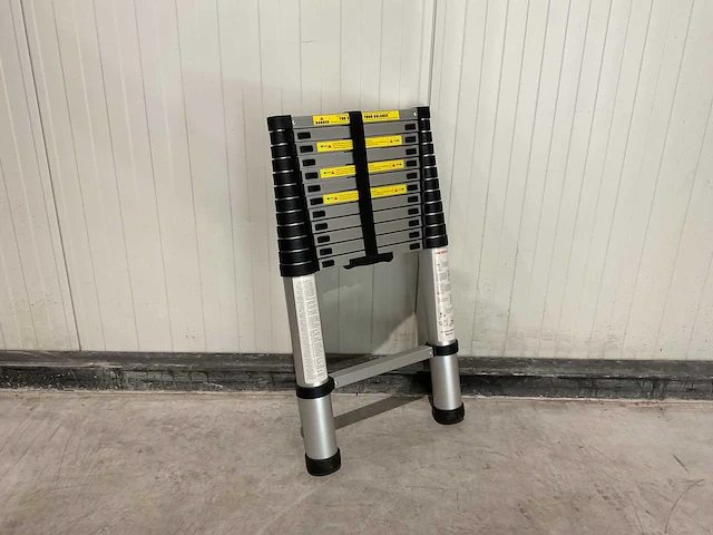 2025 bovak aluminium telescoopladder up380n - afbeelding 11 van  39