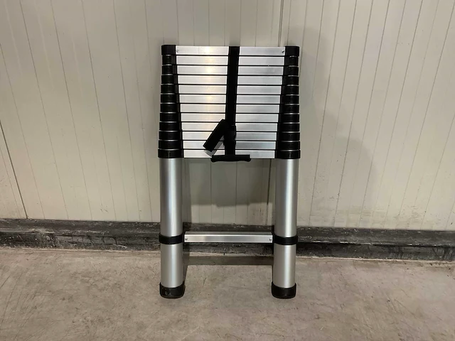 2025 bovak aluminium telescoopladder up380n - afbeelding 15 van  39