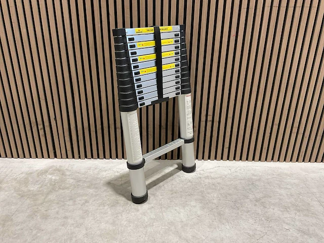 2025 bovak aluminium telescoopladder up380n - afbeelding 26 van  39