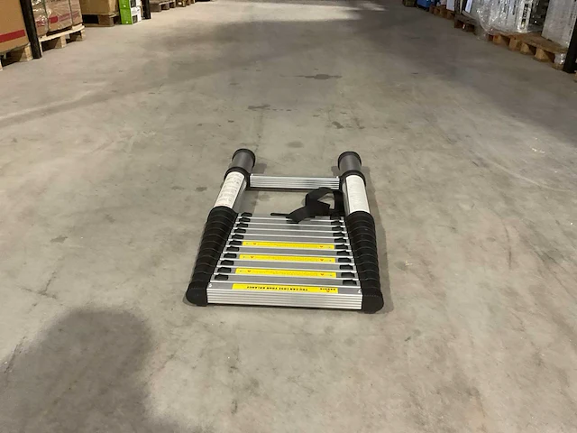 2025 bovak aluminium telescoopladder up380n - afbeelding 36 van  39
