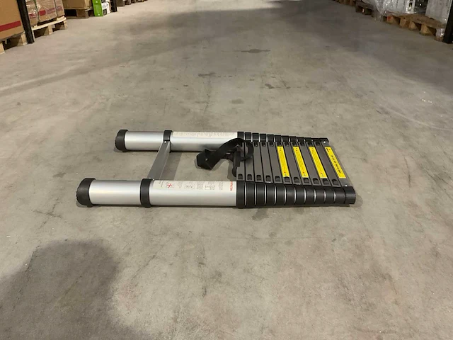2025 bovak aluminium telescoopladder up380n - afbeelding 38 van  39