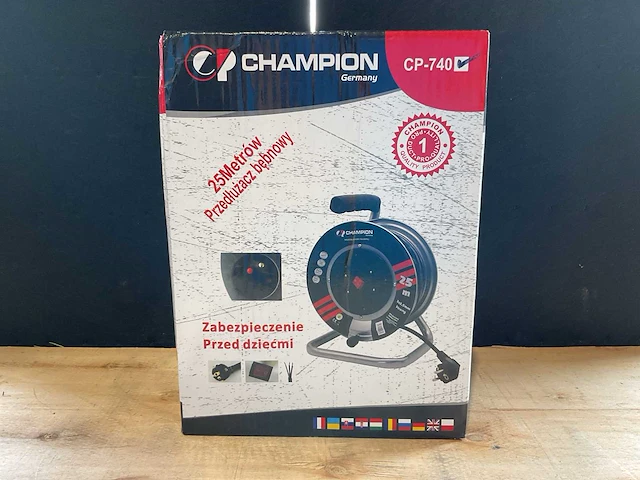 2025 champion cp-740 verlengkabelhaspels en -snoer - afbeelding 1 van  5