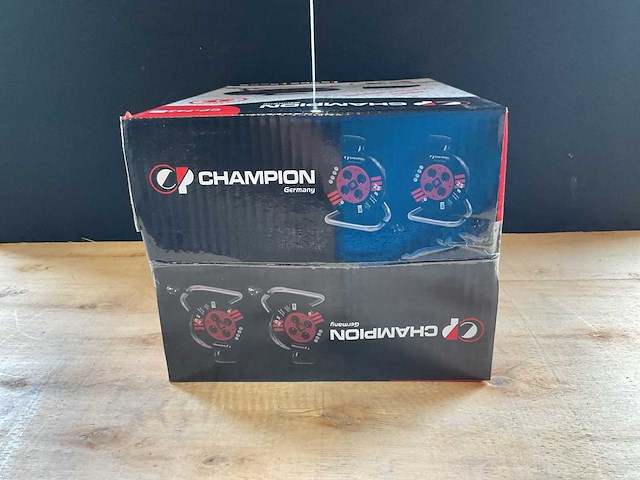 2025 champion cp-744 verlengkabelhaspels en -snoer - afbeelding 2 van  5