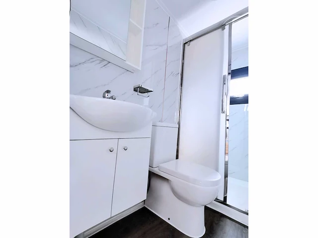 2025 compleet deluxe 12x6 meter mobiele woonunit met 3 slaapkamers en keuken 72m3 - afbeelding 3 van  16