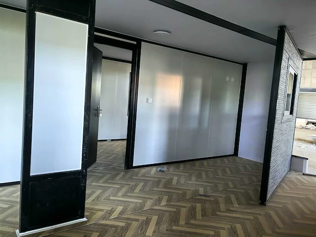 2025 compleet deluxe 12x6 meter mobiele woonunit met 3 slaapkamers en keuken 72m3 - afbeelding 14 van  16