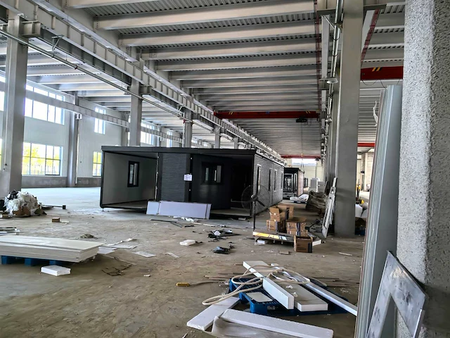 2025 compleet deluxe 12x6 meter mobiele woonunit met 3 slaapkamers en keuken 72m3 - afbeelding 15 van  16
