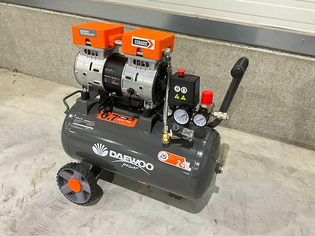 2025 daewoo daax 24l luchtcompressor - afbeelding 12 van  15