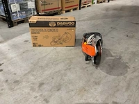 2025 daewoo dacnq740s betonzaag - afbeelding 1 van  22
