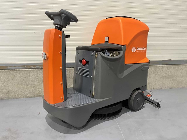 2025 daewoo daf r70 opzit schrobmachine - afbeelding 1 van  18