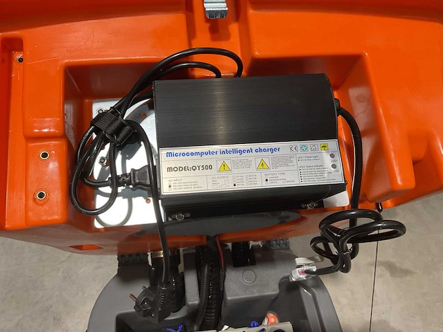 2025 daewoo dafr70 vloerreiniger - afbeelding 22 van  35