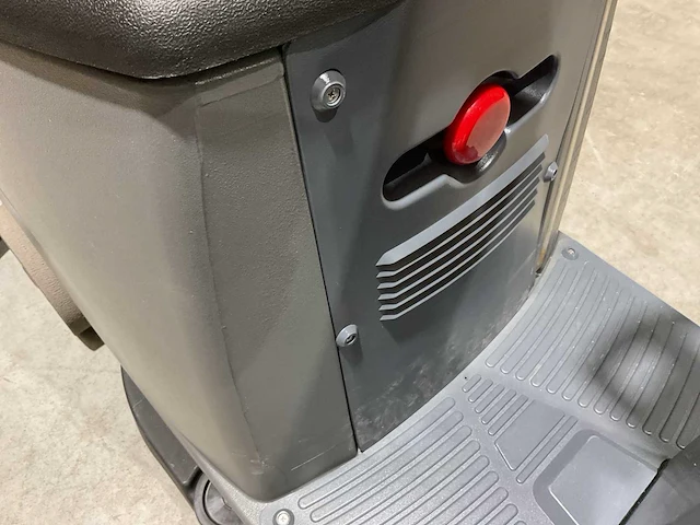 2025 daewoo dafr70 vloerreiniger - afbeelding 25 van  35