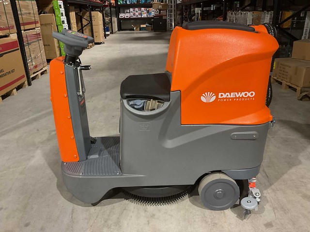 2025 daewoo dafr70 vloerreiniger - afbeelding 6 van  35