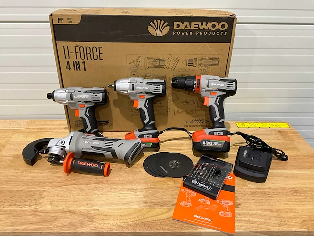 2025 daewoo u force 4 in 1 accu gereedschapsset - afbeelding 1 van  7