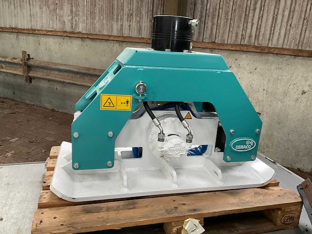 2025 dehaco hydrax 325 hydraulisch trilblok met rotator - afbeelding 9 van  12