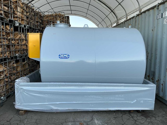 2025 demo 9000l dieseltank - afbeelding 2 van  9