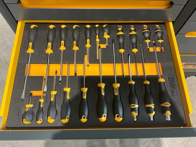 2025 dewalt 3 delige set gereedschapswagen, accu gereedschap set en hogedrukreiniger - afbeelding 11 van  29