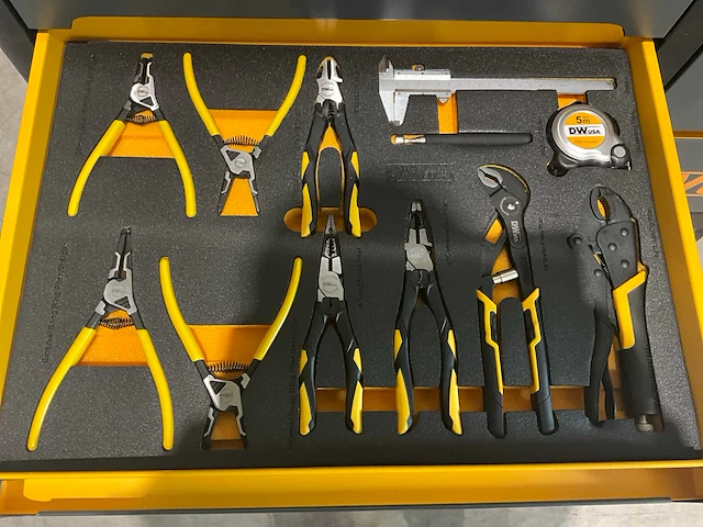 2025 dewalt 3 delige set gereedschapswagen, accu gereedschap set en hogedrukreiniger - afbeelding 13 van  29