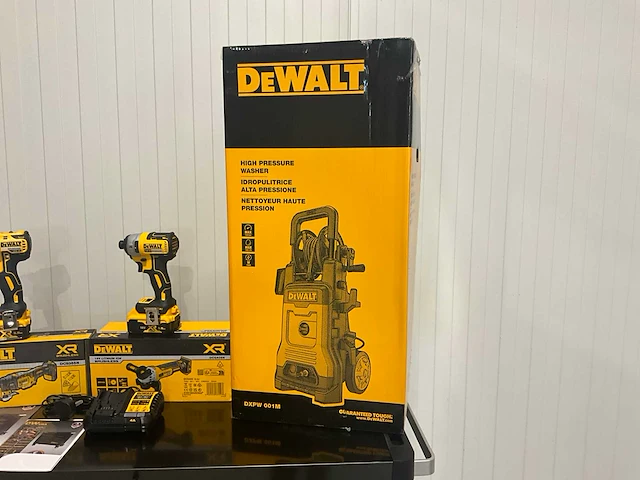 2025 dewalt 3 delige set gereedschapswagen, accu gereedschap set en hogedrukreiniger - afbeelding 24 van  29
