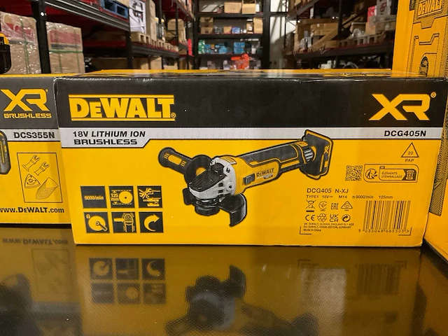 2025 dewalt 3 delige set gereedschapswagen, accu gereedschap set en hogedrukreiniger - afbeelding 2 van  39