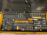 2025 dewalt 3 delige set gereedschapswagen, accu gereedschap set en hogedrukreiniger - afbeelding 19 van  39