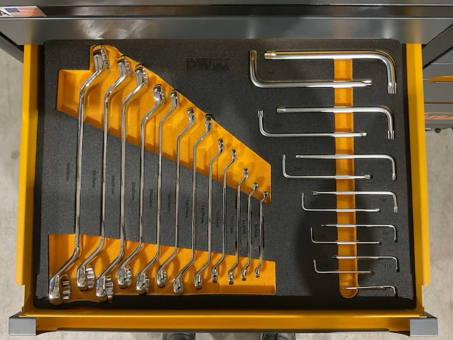 2025 dewalt 3 delige set gereedschapswagen, accu gereedschap set en hogedrukreiniger - afbeelding 21 van  39