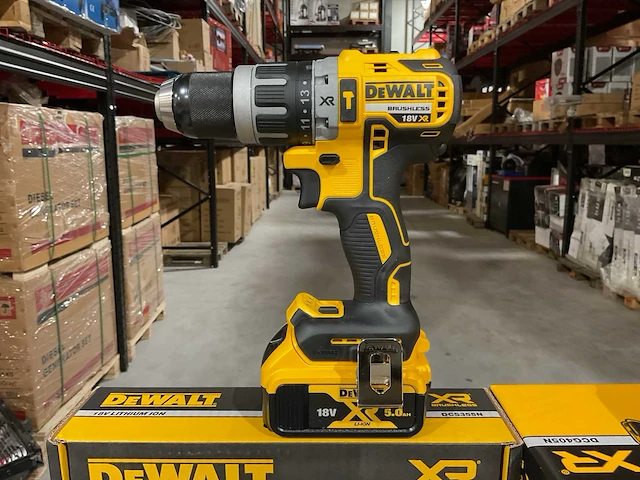 2025 dewalt 3 delige set gereedschapswagen, accu gereedschap set en hogedrukreiniger - afbeelding 34 van  39