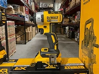 2025 dewalt 3 delige set gereedschapswagen, accu gereedschap set en hogedrukreiniger - afbeelding 35 van  39