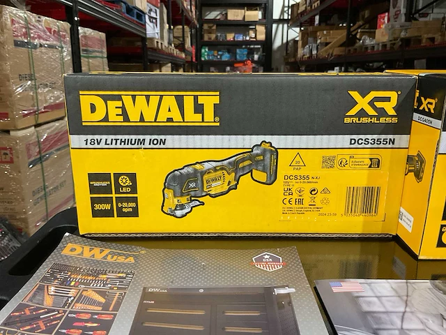 2025 dewalt 3 delige set gereedschapswagen, accu gereedschap set en hogedrukreiniger - afbeelding 37 van  39