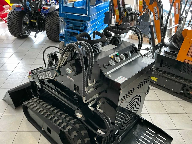 2025 dozer jw480 skid steer loader - afbeelding 6 van  12
