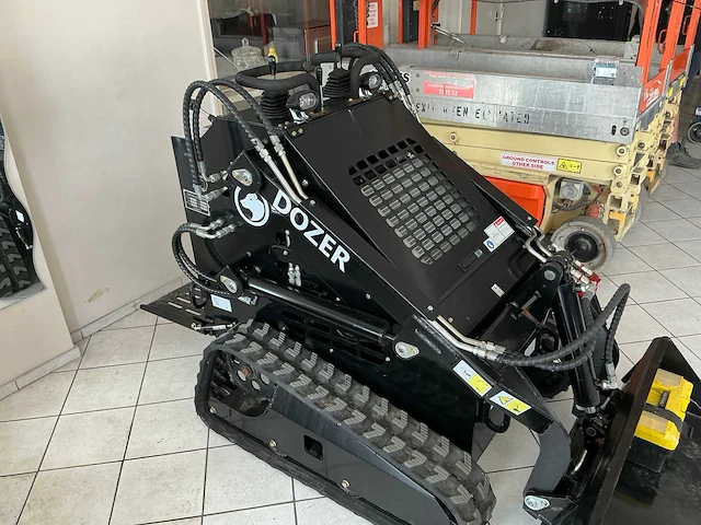 2025 dozer jw480 skid steer loader - afbeelding 9 van  12