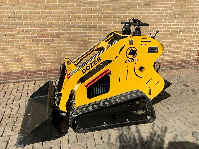 2025 dozer skid steer - afbeelding 6 van  13