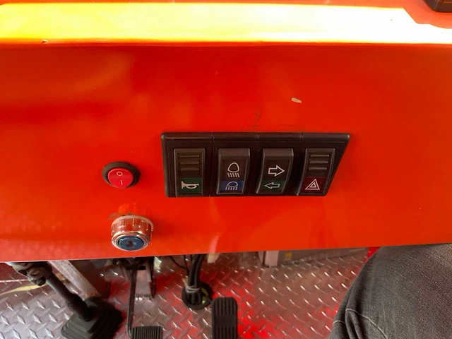 2025 e-foodtruck 45km/h - afbeelding 10 van  83