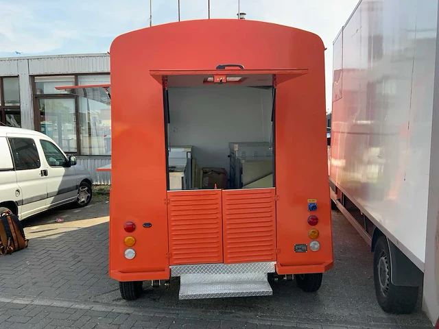 2025 e-foodtruck 45km/h - afbeelding 27 van  83