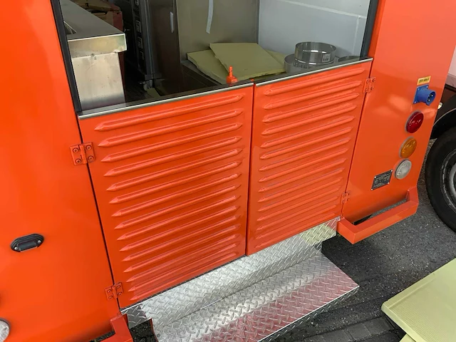 2025 e-foodtruck 45km/h - afbeelding 54 van  83