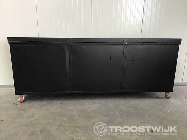 2025-easy-going - 10ft-15d-2- 01c - werkbank - afbeelding 8 van  10