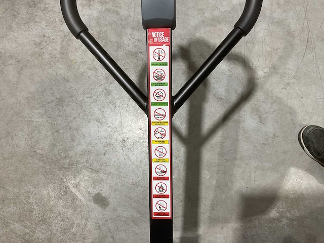 2025 ept 1500 kg elektrische palletwagen - afbeelding 16 van  18