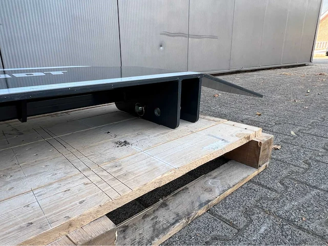 2025 fendt veiligheidsbumper / frontbumper - afbeelding 2 van  12