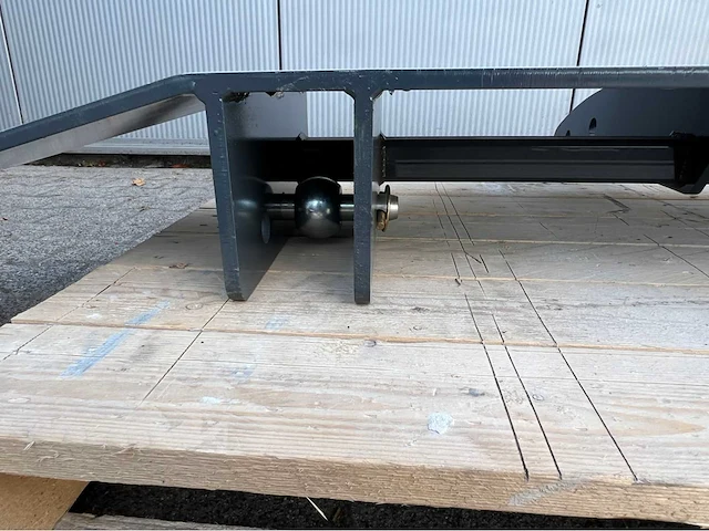 2025 fendt veiligheidsbumper / frontbumper - afbeelding 12 van  12