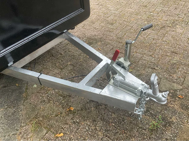 2025 foodtrailer foodtruck - afbeelding 29 van  40