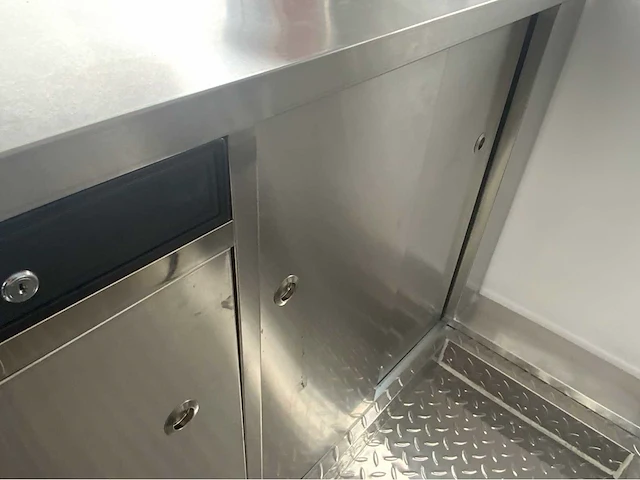 2025 foodtrailer foodtruck - afbeelding 22 van  42