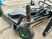 2025 giyi wlm63 skid steer 4-wiel maaidek - afbeelding 6 van  8