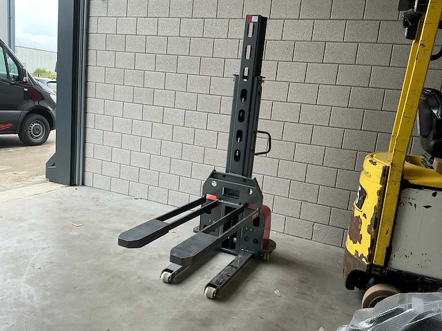 2025 hcl hcl500 meeneem stapelaar - afbeelding 12 van  14