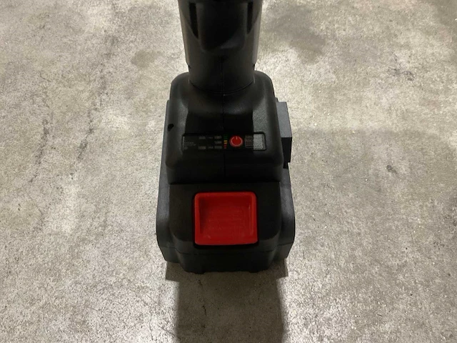 2025 huttenberg 3 in 1 versatile power tool 36v 4.0ah slagmoersleutel - afbeelding 15 van  22