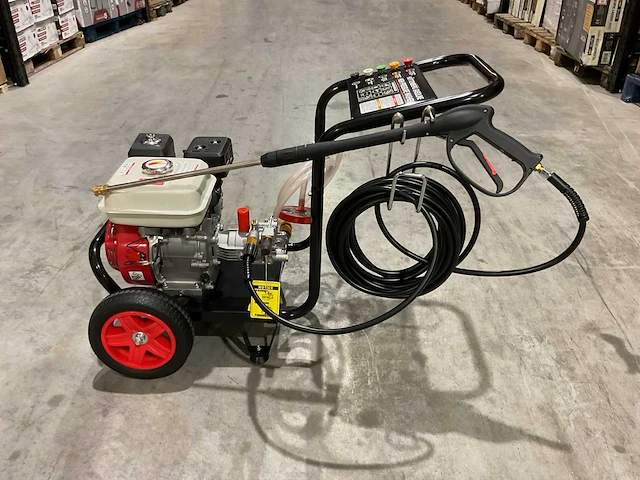 2025 huttenberg h8500psi hogedrukreiniger - afbeelding 17 van  17